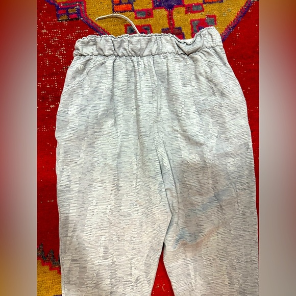 LULULEMON Grey thick unique joggers sz 6 - Picture 8 of 10